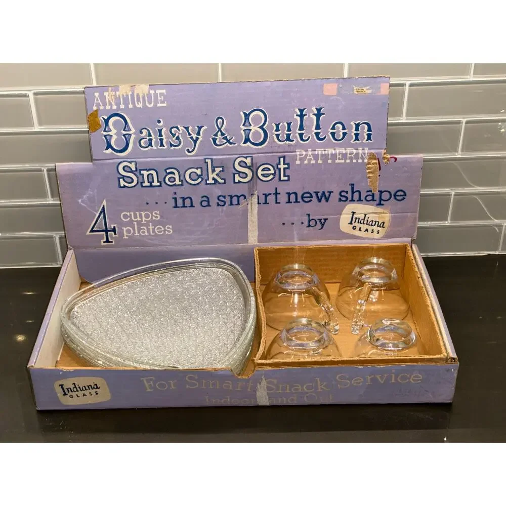 1960s Vintage Indiana Glass Co. Daisy & Button Snack Set 4 Plates, 4 Four Cups